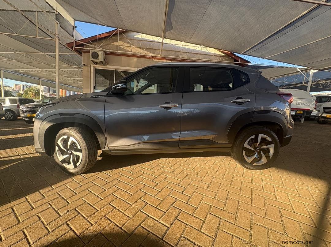 2025 Nissan Magnite Visia pictures