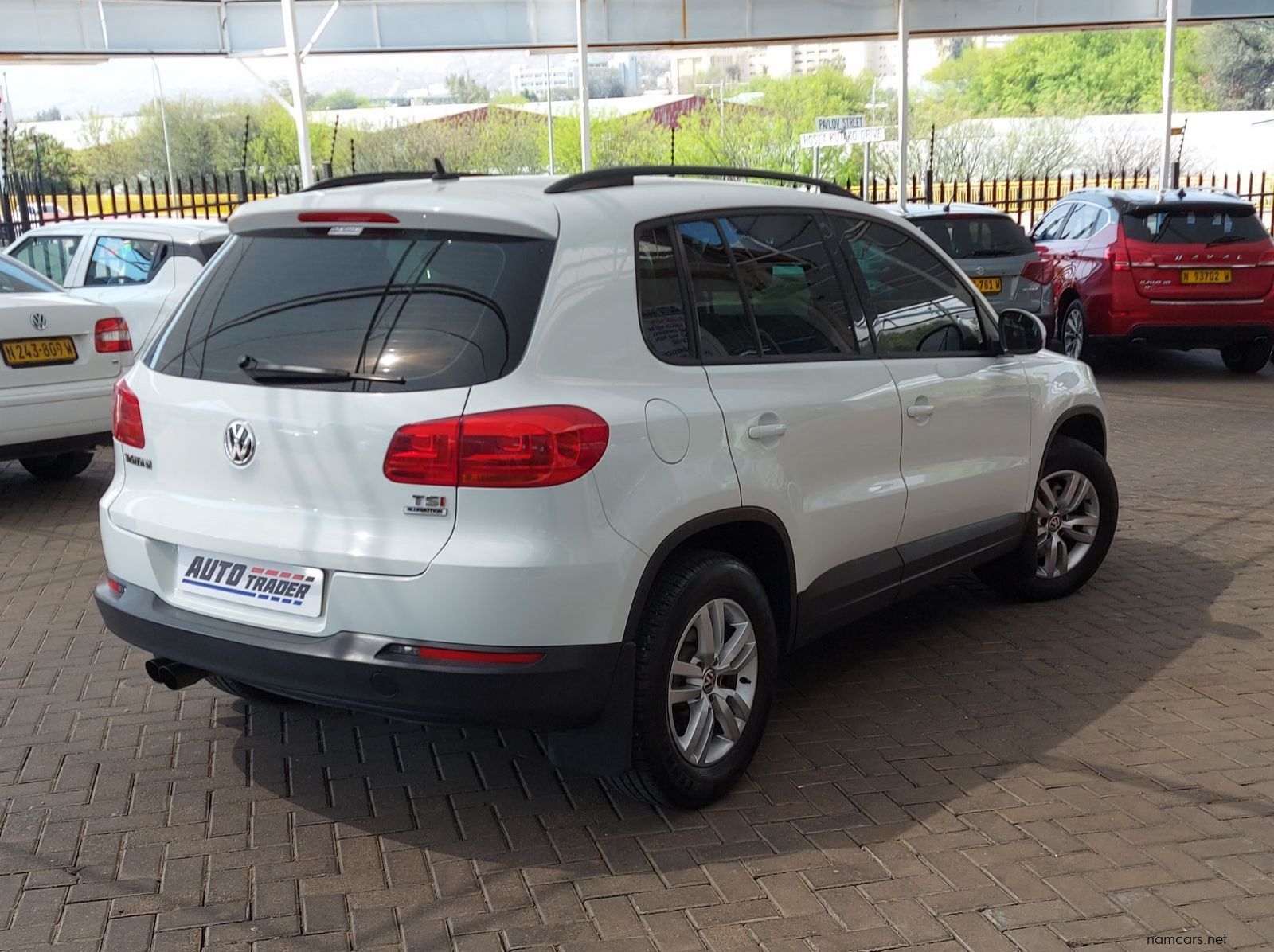 2015 Volkswagen Tiguan TSI Blue Motion Tren-Fun (90Kw) pictures