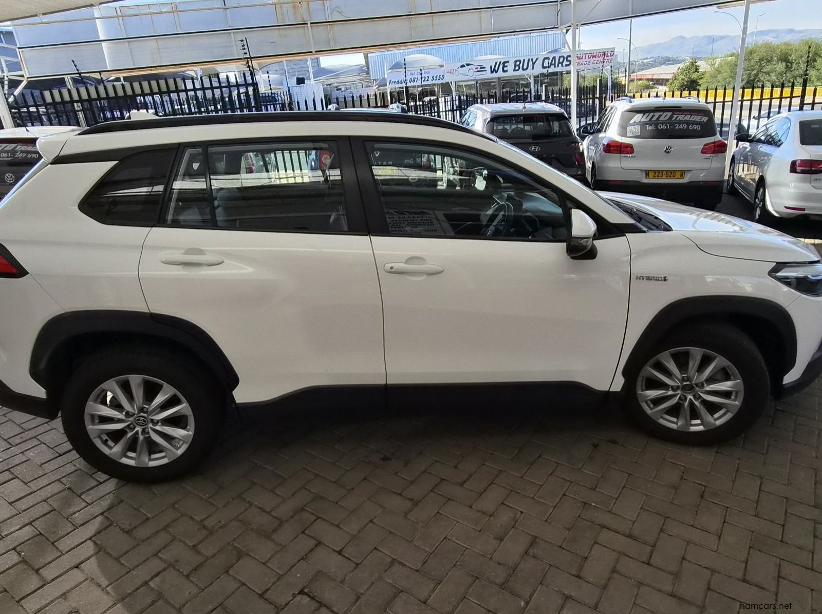 2023 Toyota Corolla Cross XS pictures