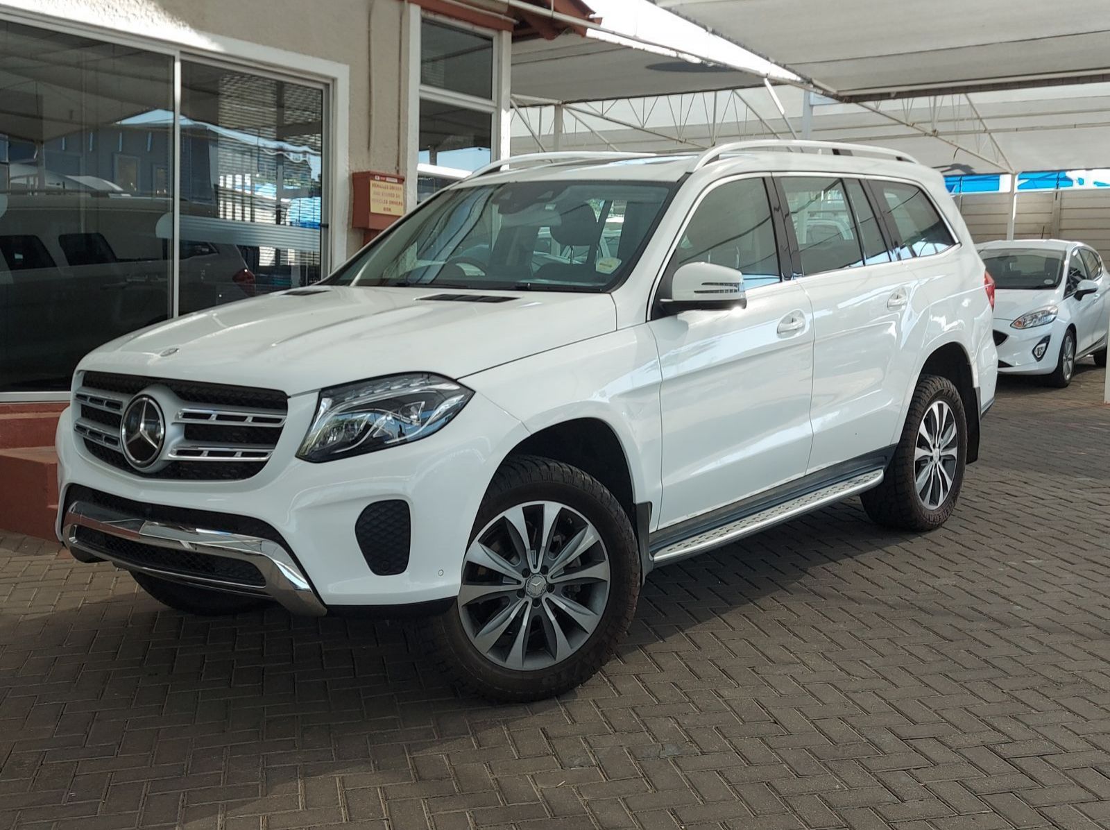 Used Mercedes-Benz GLS 350D for sale in Windhoek, Namibia