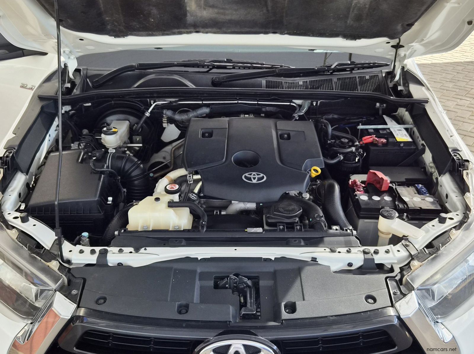 2023 Toyota Hilux GD-6 pictures