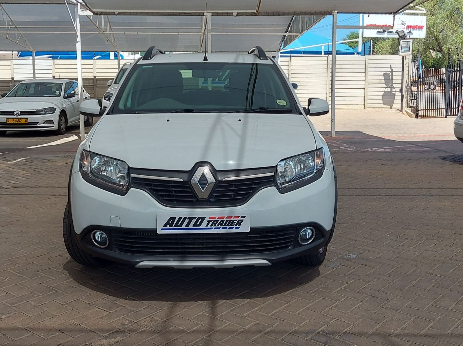 2016 Renault Sandero Stepway pictures