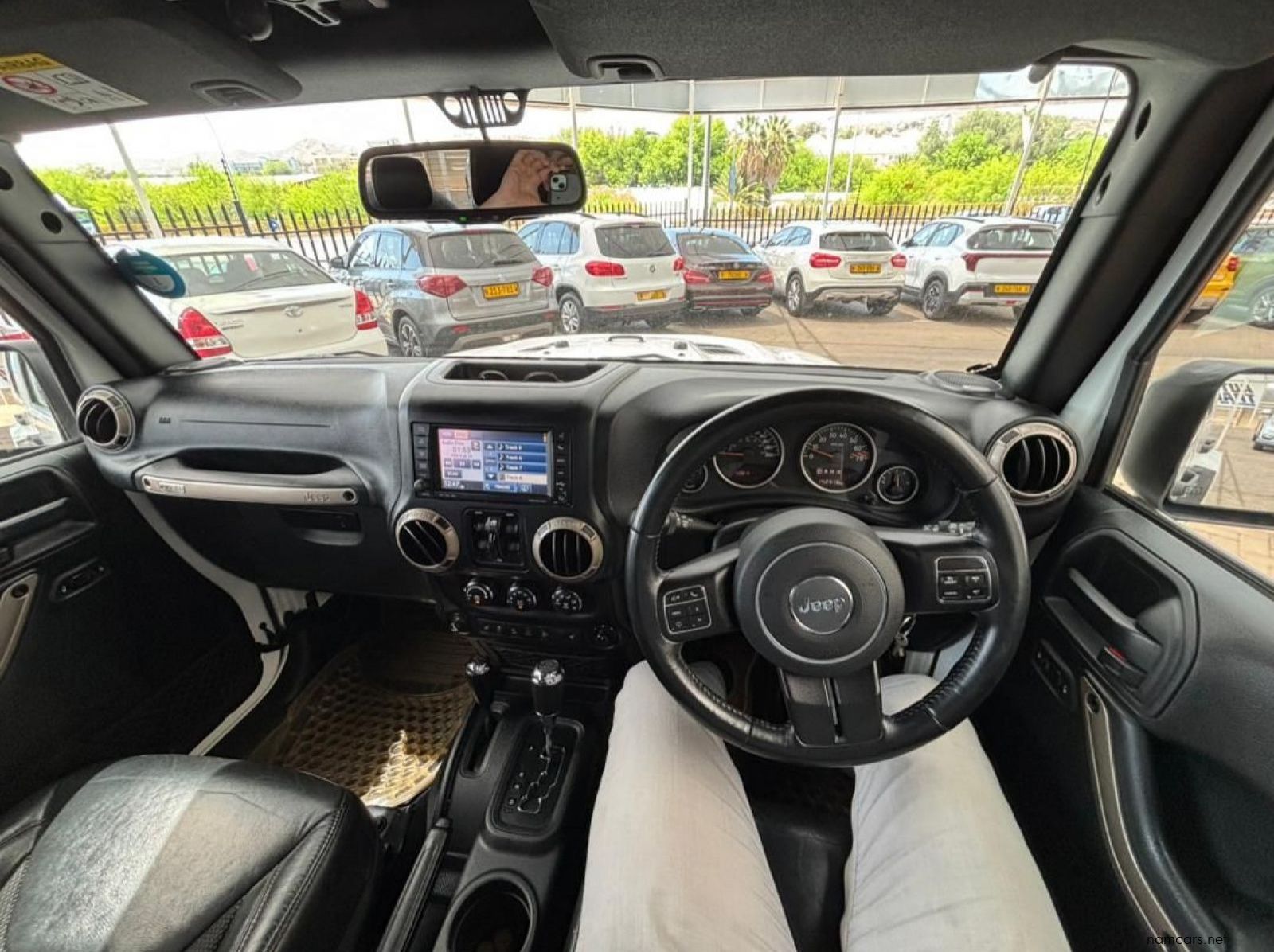 2016 Jeep Wrangler Unlimited Sahara V6 pictures