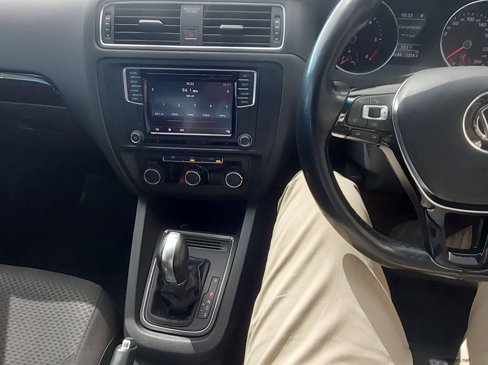 2018 Volkswagen Jetta TDI Comfortline pictures