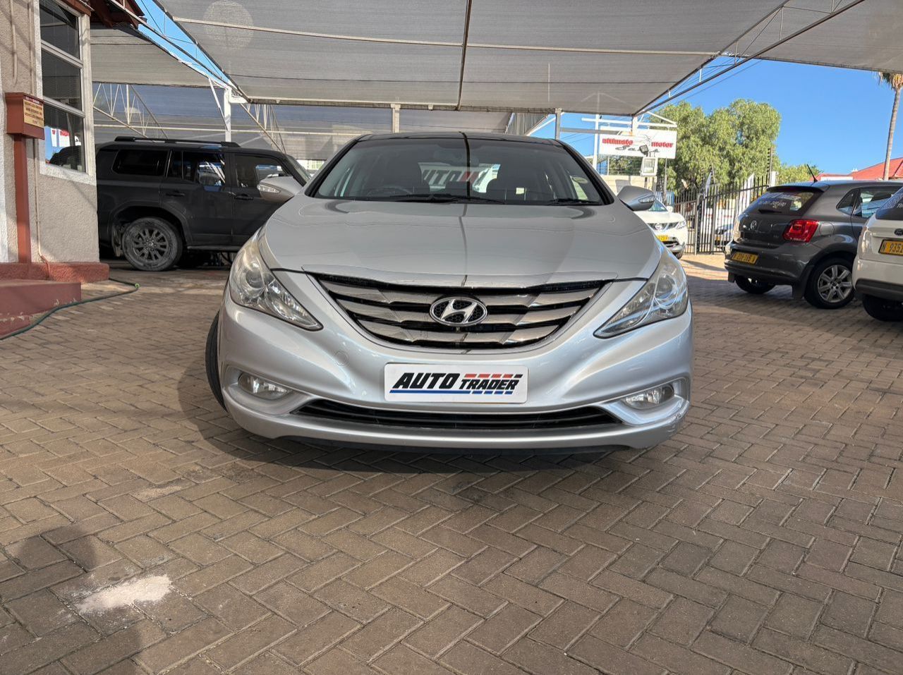 2011 Hyundai Sonata GLS Exclusive pictures