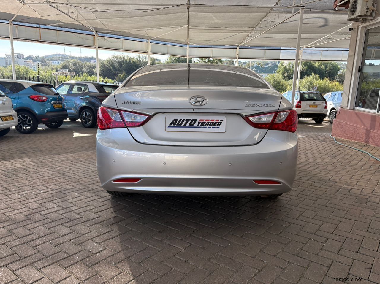 2011 Hyundai Sonata GLS Exclusive pictures