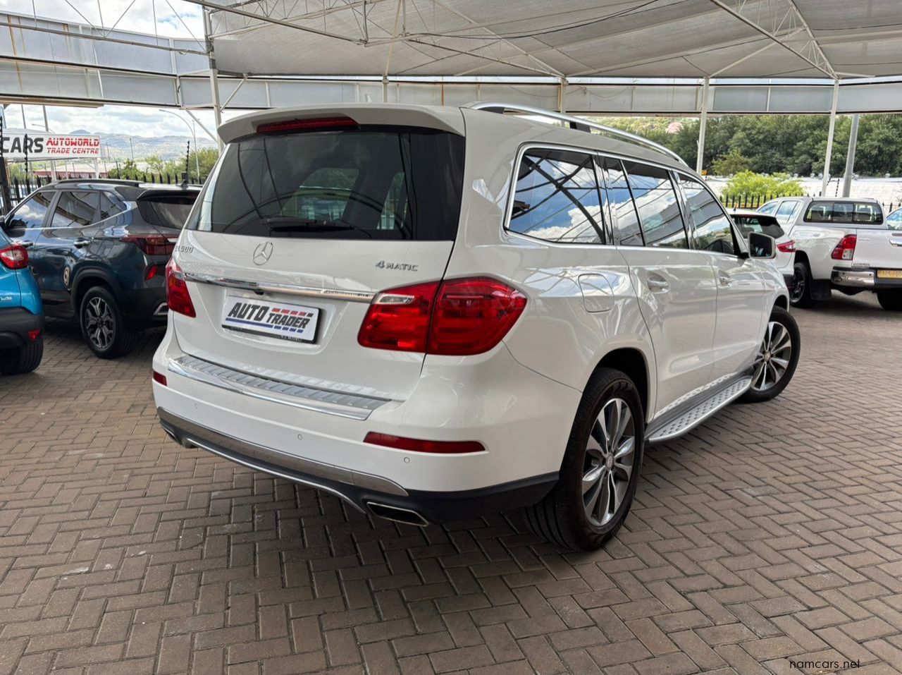 2016 Mercedes-Benz GL 500 BE pictures