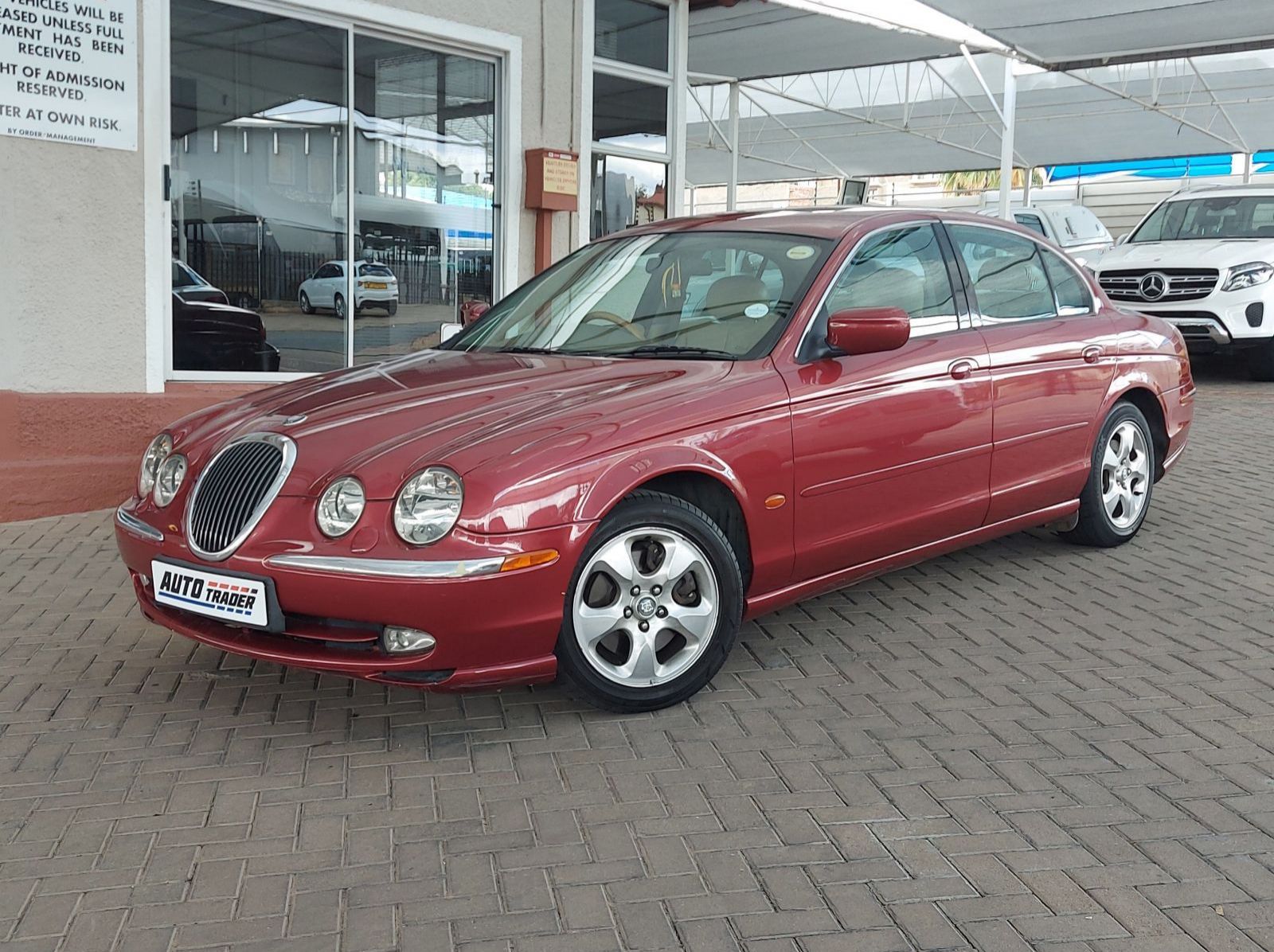 Used Jaguar S-Type V6  for sale in Windhoek, Namibia