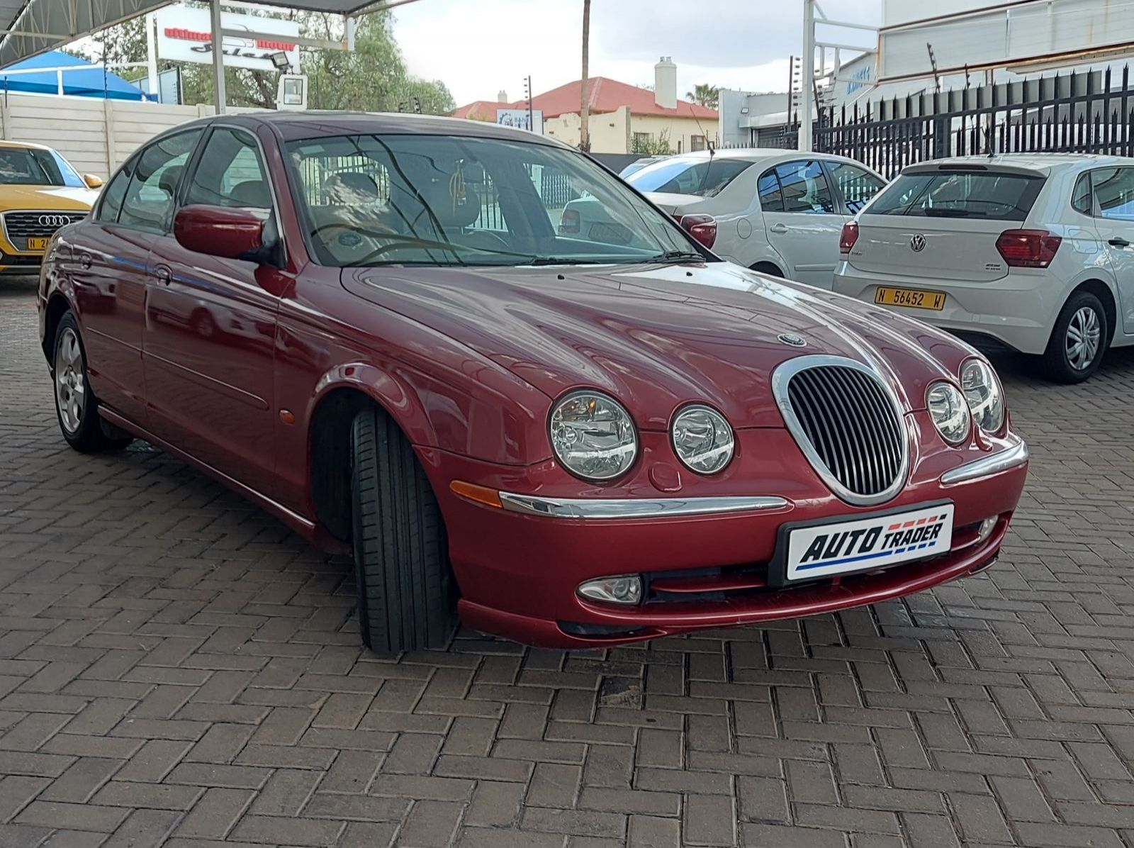 1997 Jaguar S-Type V6 pictures