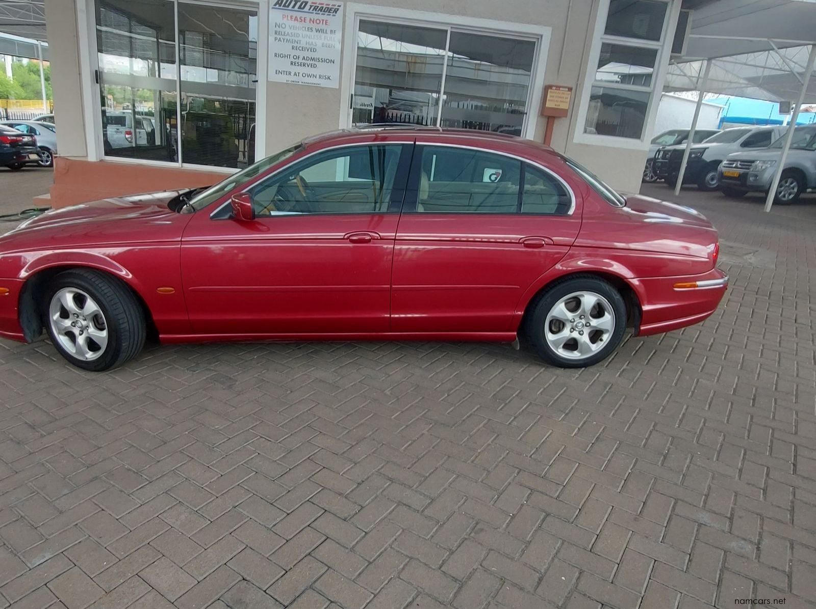 1997 Jaguar S-Type V6 pictures