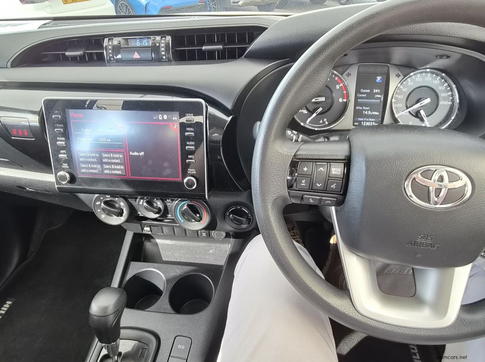 2023 Toyota Hilux GD-6 pictures