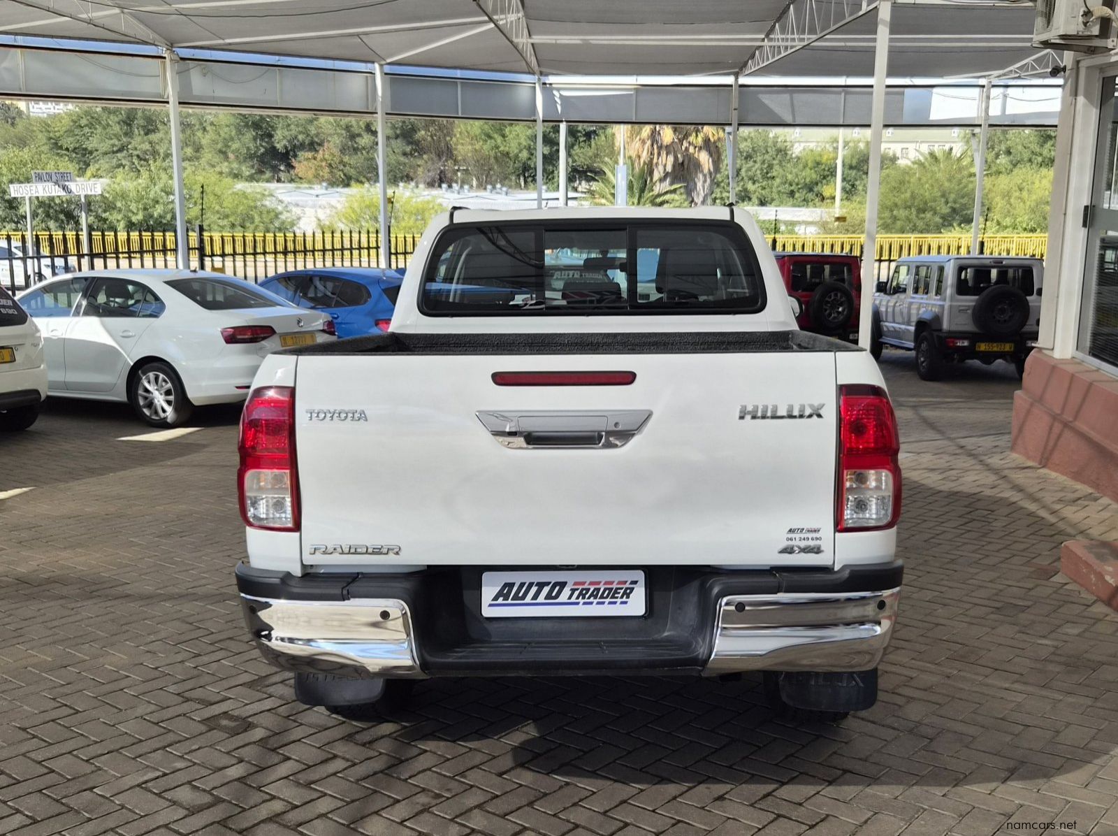 2023 Toyota Hilux GD-6 pictures