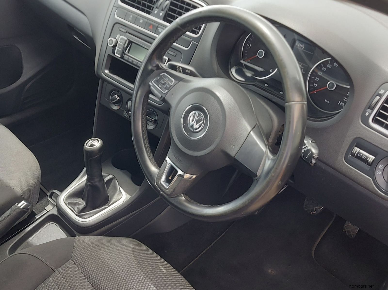 2012 Volkswagen Polo TDI Comfortline pictures