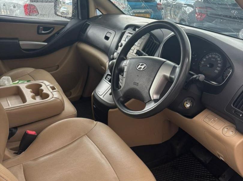 2013 Hyundai H-1 CRDI pictures