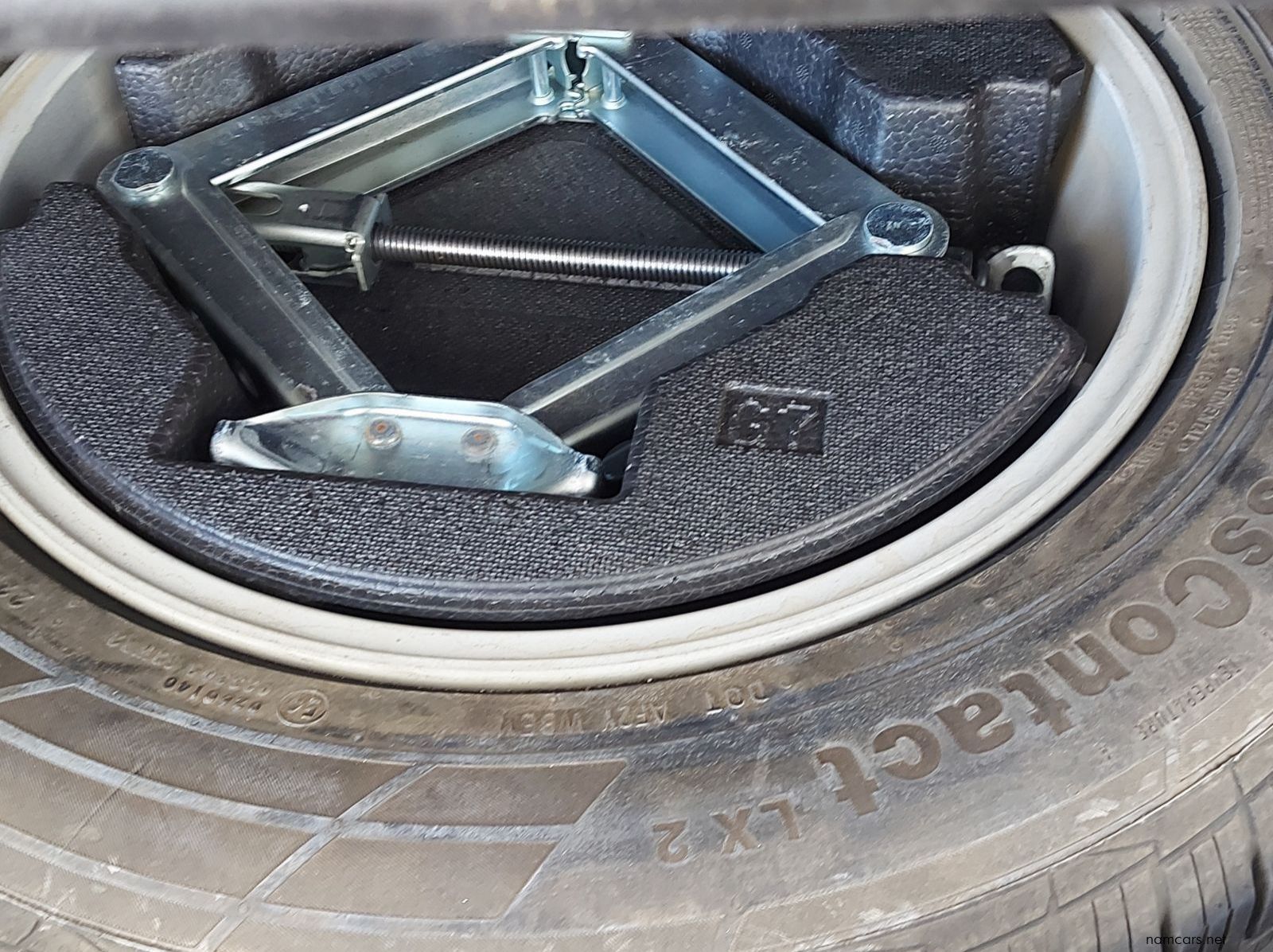 2019 Toyota RAV4 GX pictures