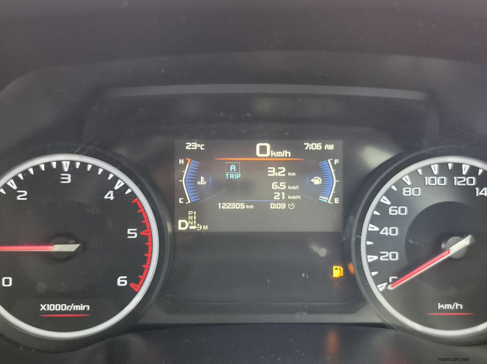 2022 Isuzu D-Max DDI LS pictures