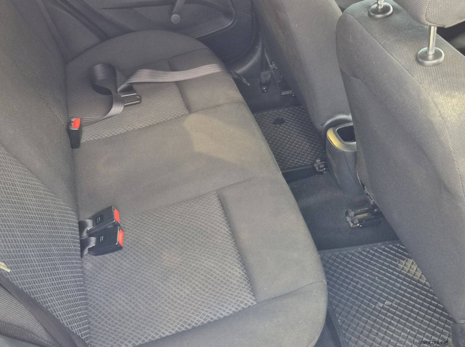 2014 Ford Figo Ambiente pictures