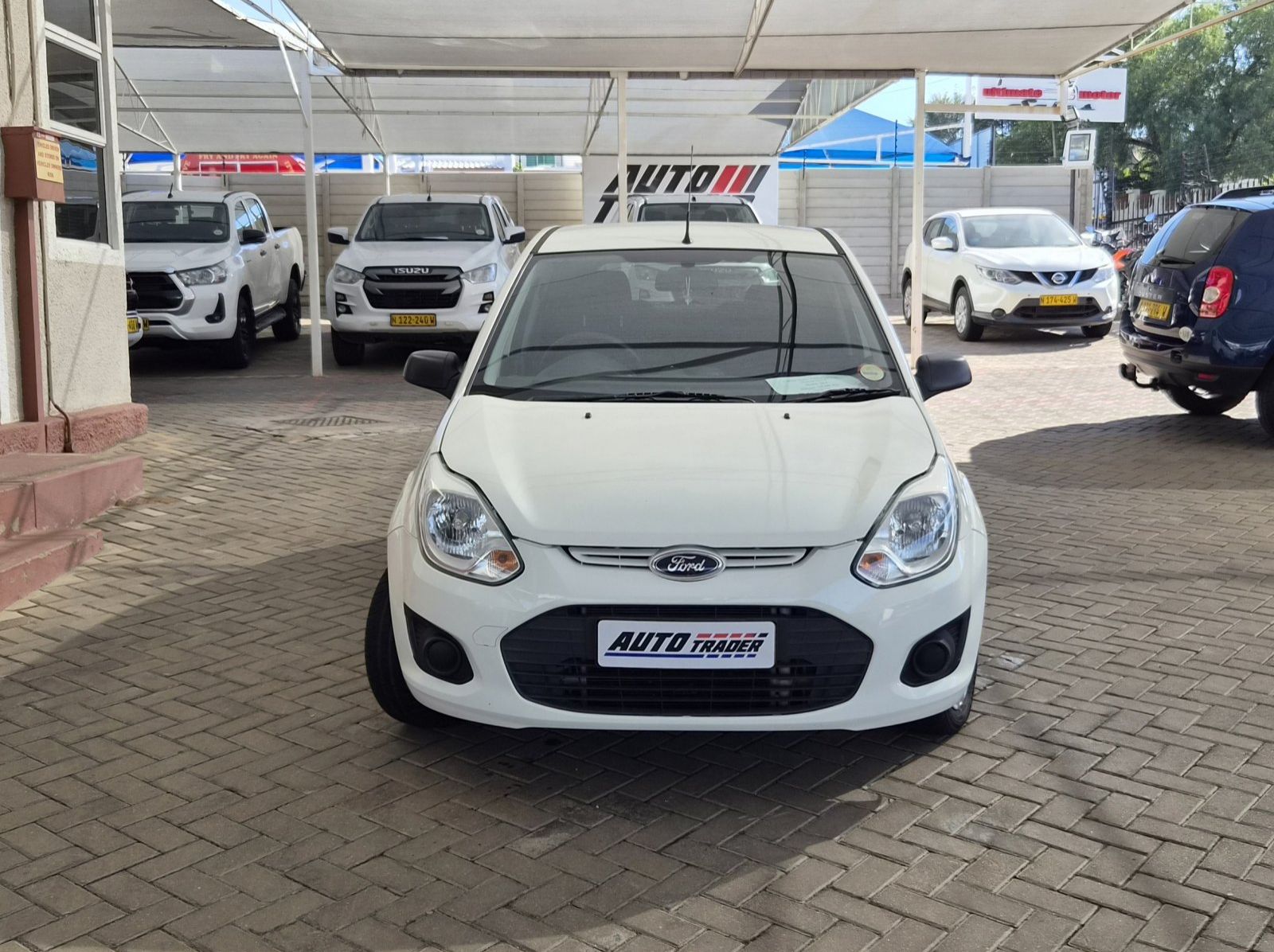 2014 Ford Figo Ambiente pictures