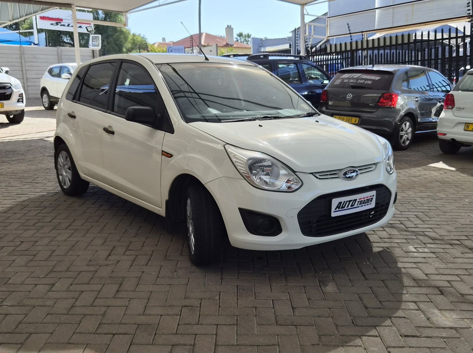 2014 Ford Figo Ambiente pictures