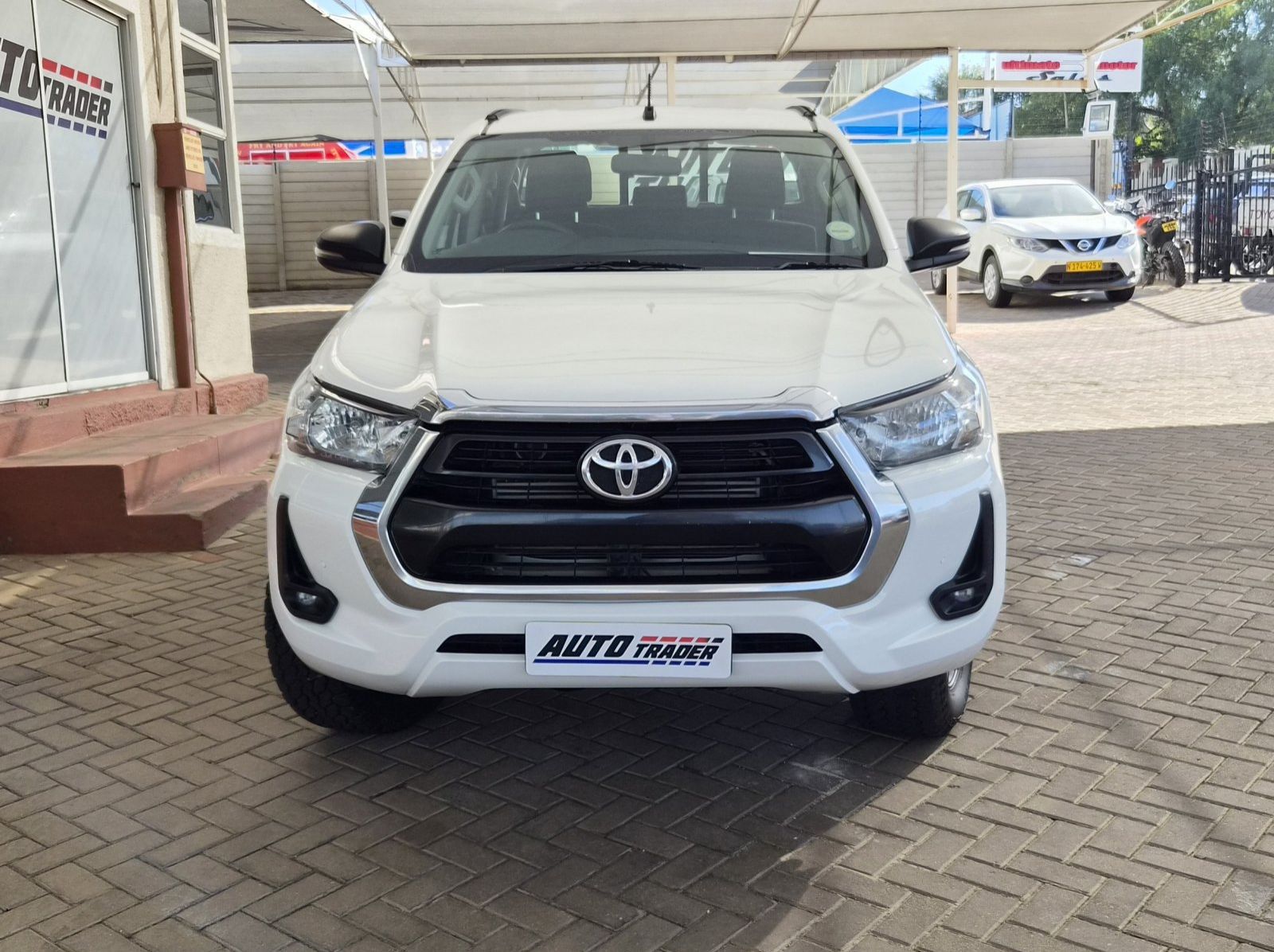 2023 Toyota Hilux GD-6 pictures