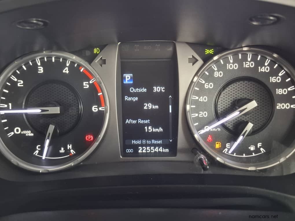 2021 Toyota HILUX 2.4 GD6 RAIDER D/CAB 4X4 AUTO photo