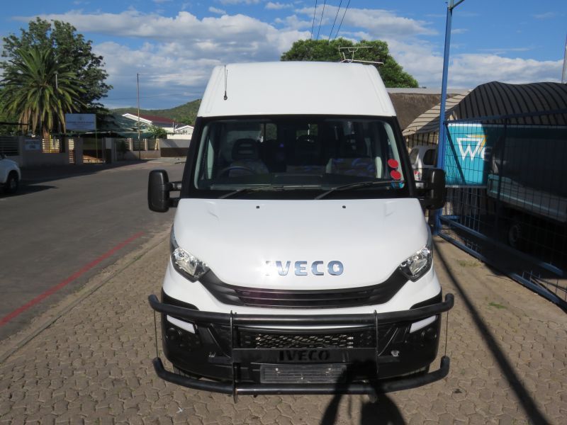 2018 Iveco IVECO DAILY 50-150 23 SEATER photo
