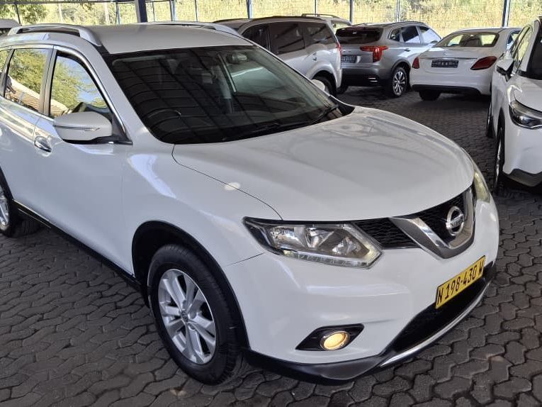 2017 Nissan X-TRAIL 2.5 4X4 photo