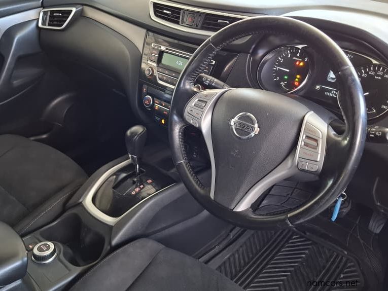 2017 Nissan X-TRAIL 2.5 4X4 photo