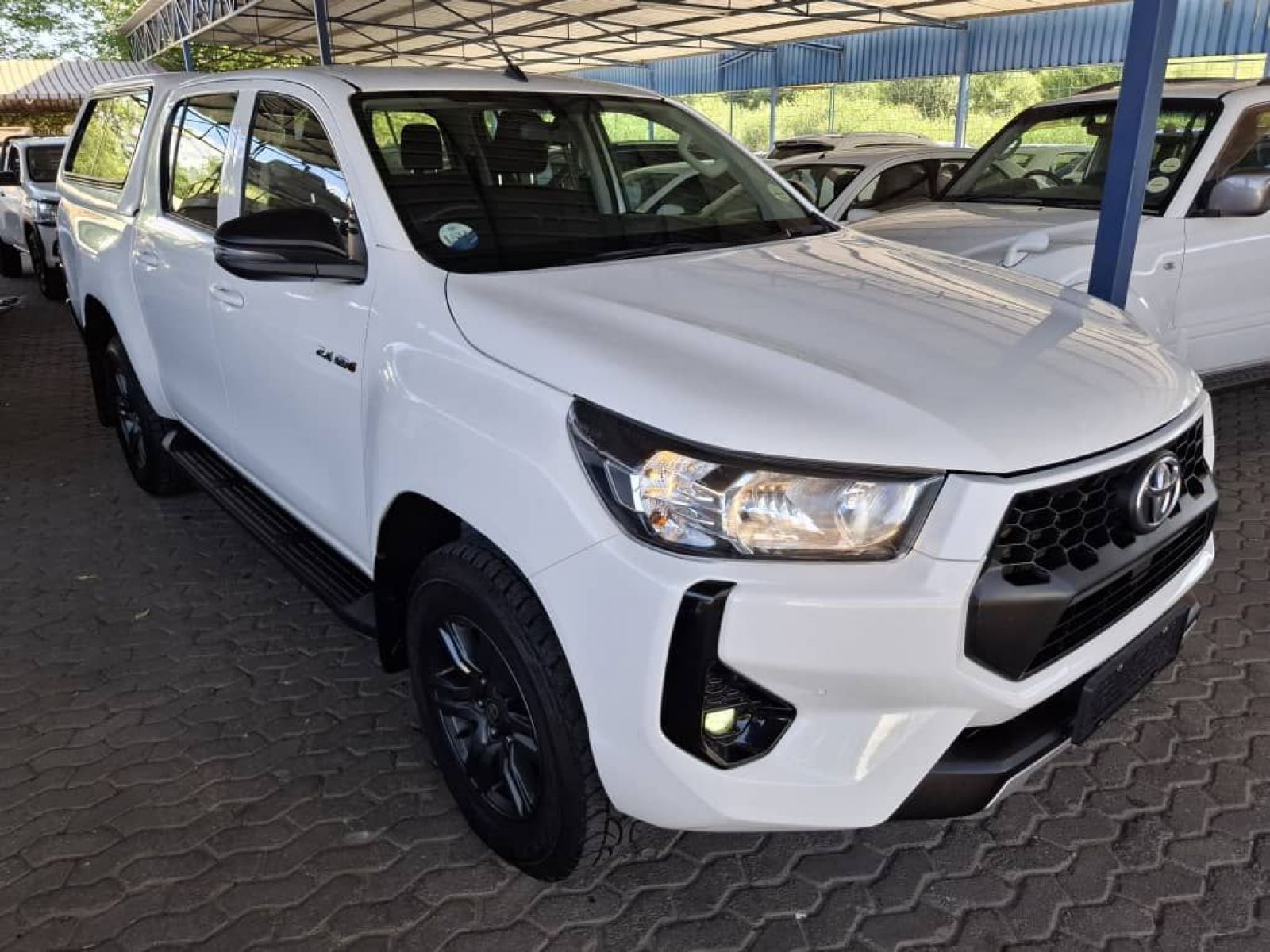 2024 Toyota HILUX 2.4 GD6 RAIDER 4X4 D/CAB AUTO photo