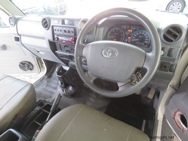 2017 Toyota LANDCRUISER 4,2 DIESEL TOURIST BUS photo