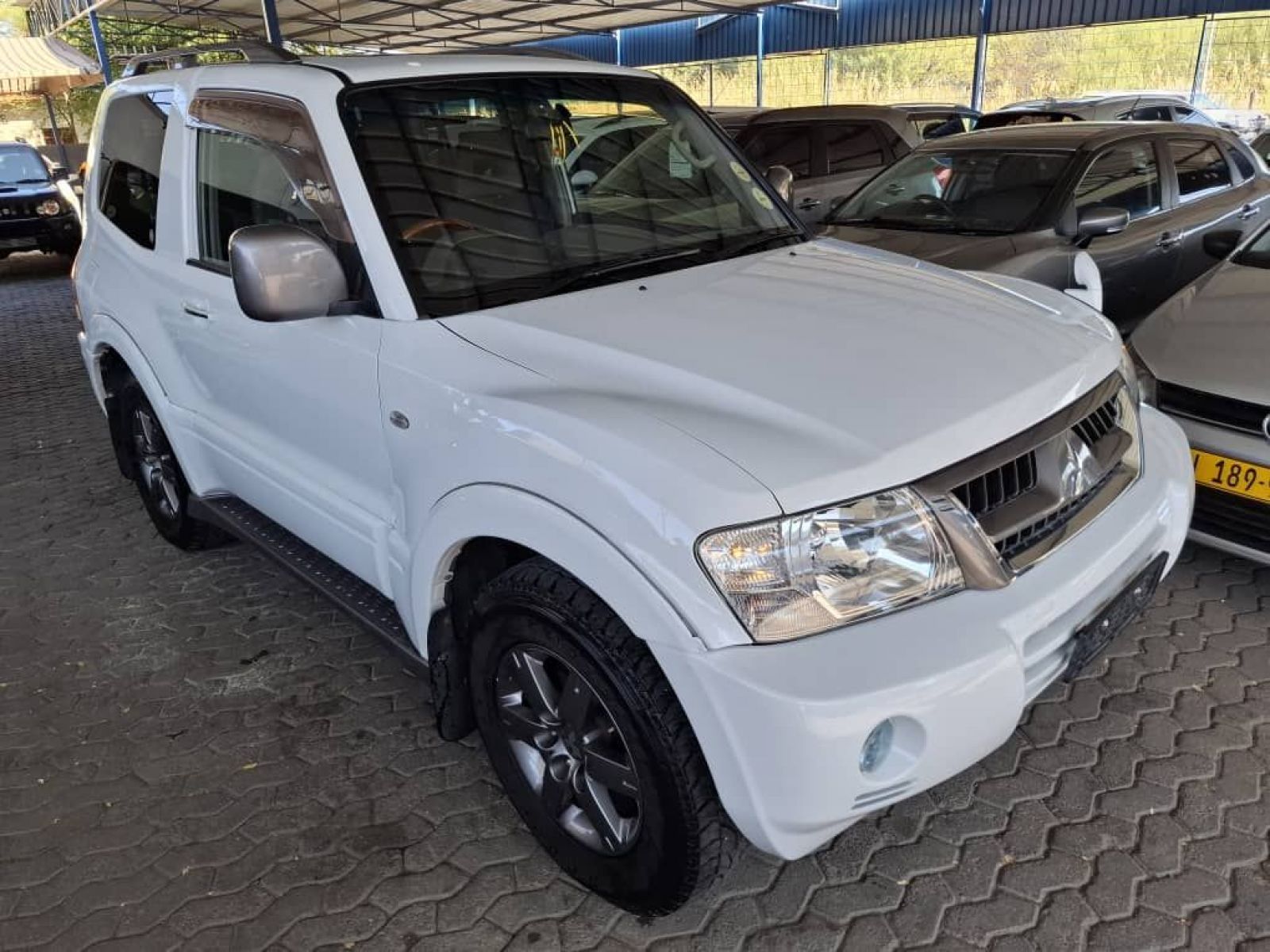2005 Mitsubishi PAJERO 3.8 V6 SWB AUTO photo
