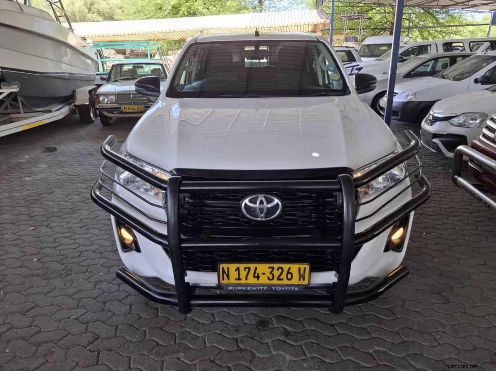 2020 Toyota HILUX 2.4 GD6 SRX 4X2 D/CAB MAN pictures