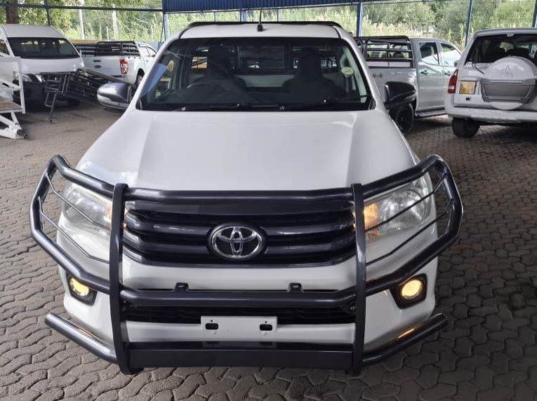 Used Toyota HILUX 2.4 GD6 SRX 4X4 S/CAB for sale in Windhoek, Namibia