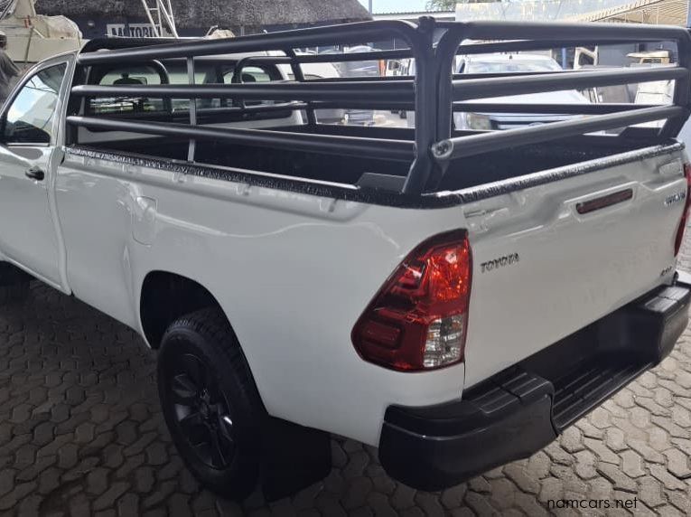 2018 Toyota HILUX 2.4 GD6 SRX 4X4 S/CAB pictures