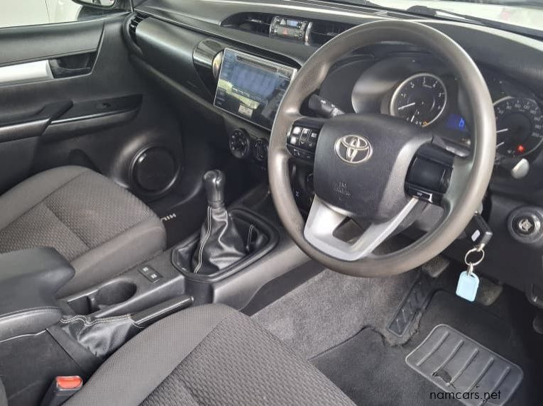 2018 Toyota HILUX 2.4 GD6 SRX 4X4 S/CAB pictures