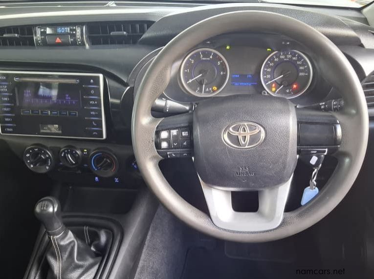 2018 Toyota HILUX 2.4 GD6 SRX 4X4 S/CAB pictures
