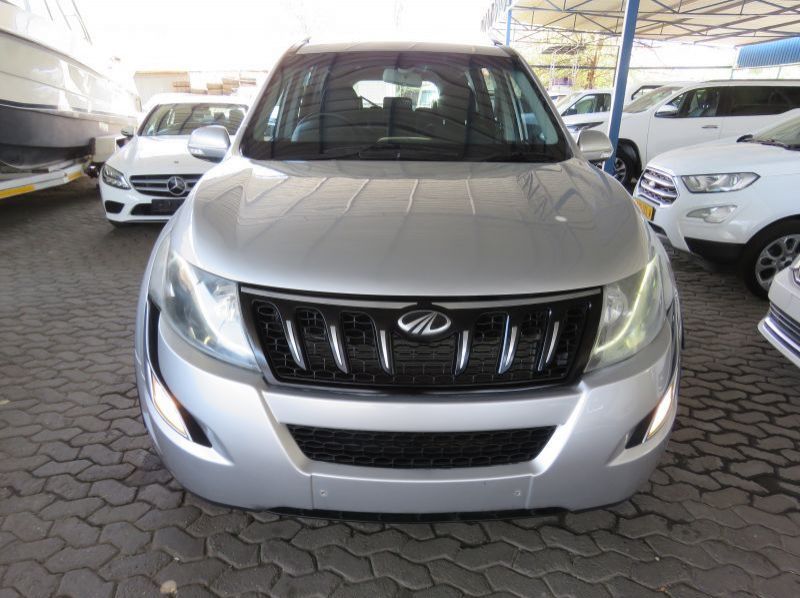 2018 Mahindra XUV 500 W8 M-HAWK 2.2 DIESEL AWD MAN pictures