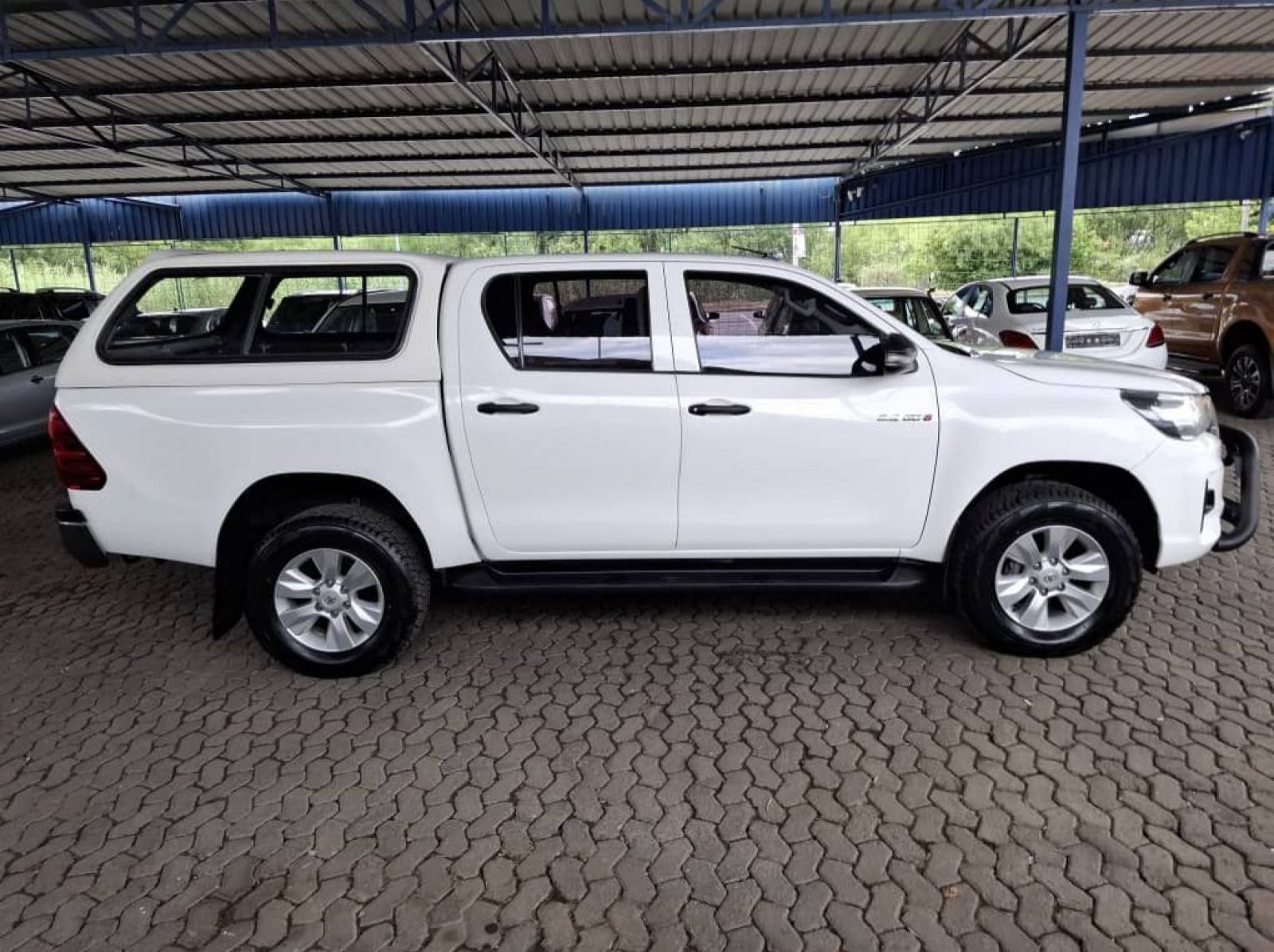 Used Toyota HILUX 2.4 GD6 SRX 4X4 D/CAB MAN  for sale in Windhoek, Namibia