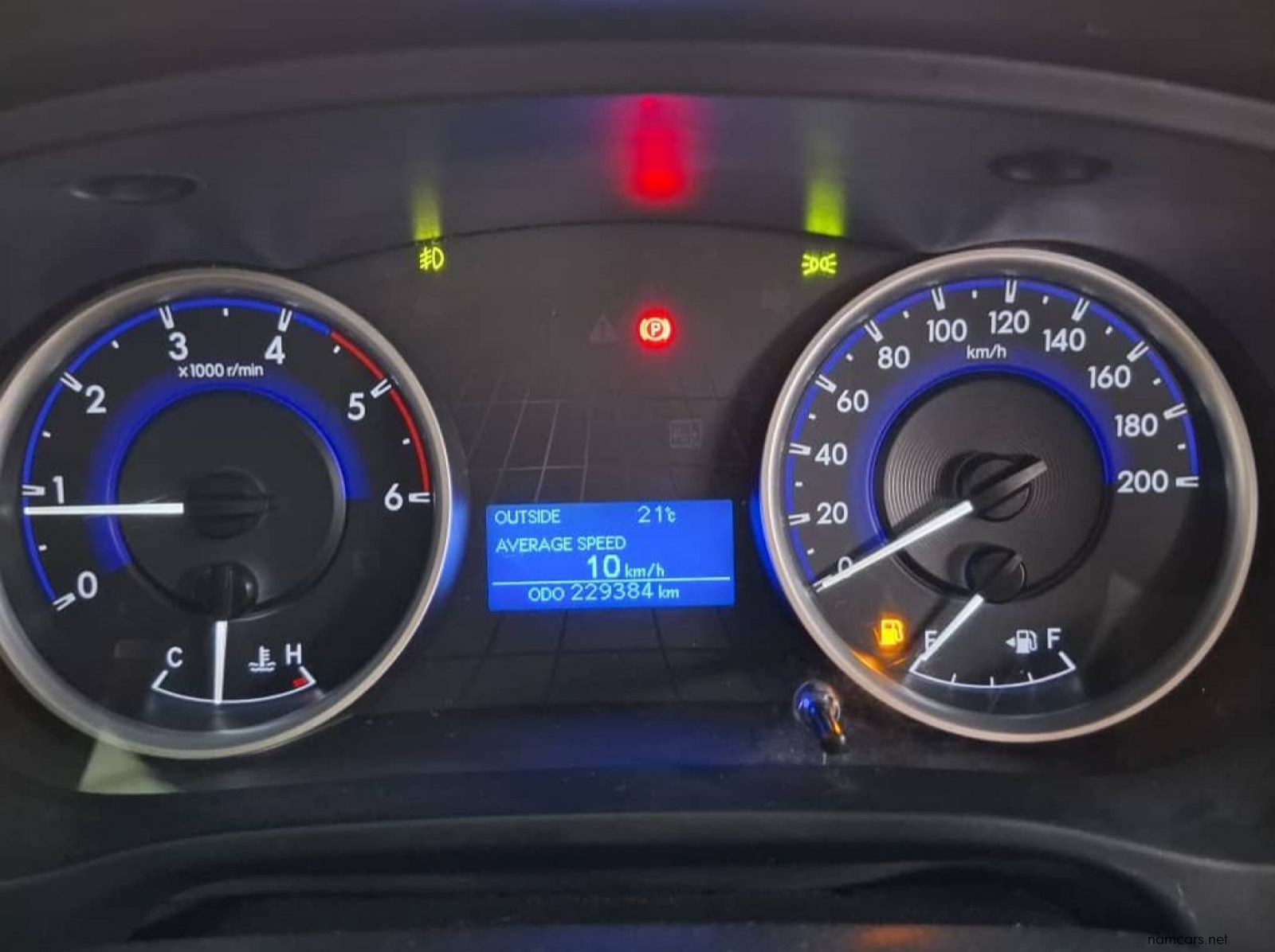 2019 Toyota HILUX 2.4 GD6 SRX 4X4 D/CAB MAN pictures