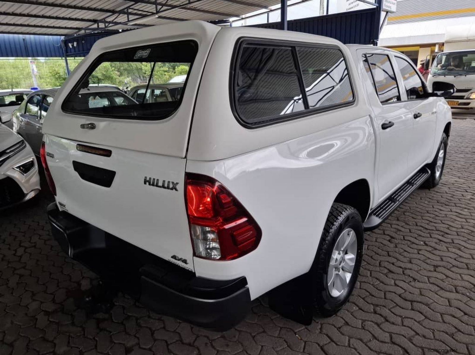 2019 Toyota HILUX 2.4 GD6 SRX 4X4 D/CAB MAN pictures