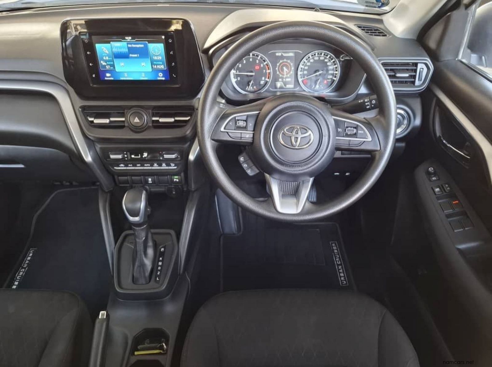 2024 Toyota URBAN CRUISER 1.5 XR AUTO pictures