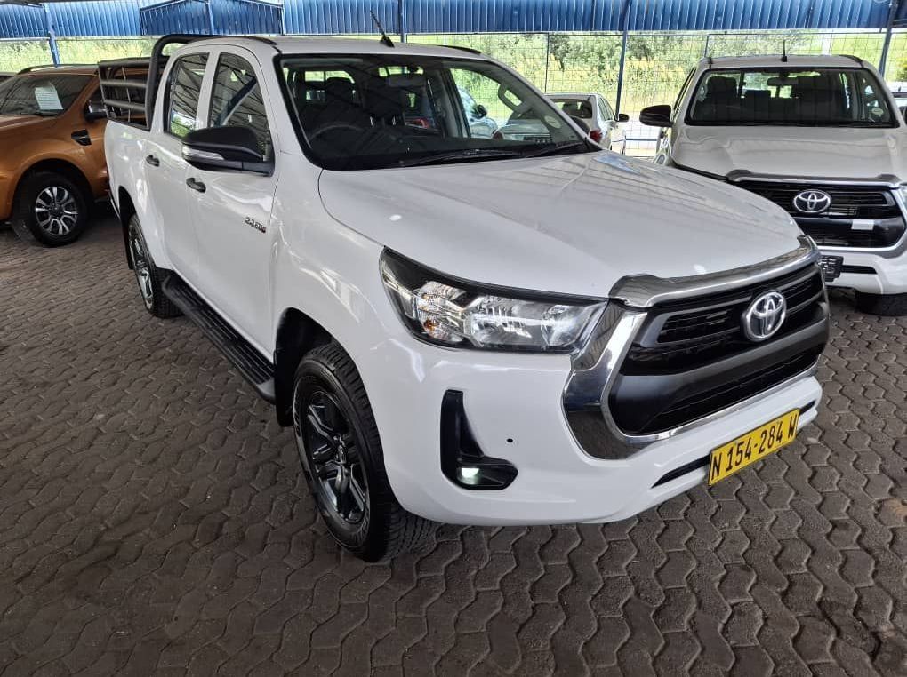 2021 Toyota HILUX 2.4 GD6 RAIDER D/CAB 4X4 AUTO pictures