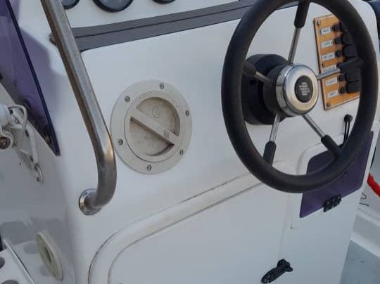 2005  510 CENTER CONSOLE + 50 HP 4 STROKES pictures