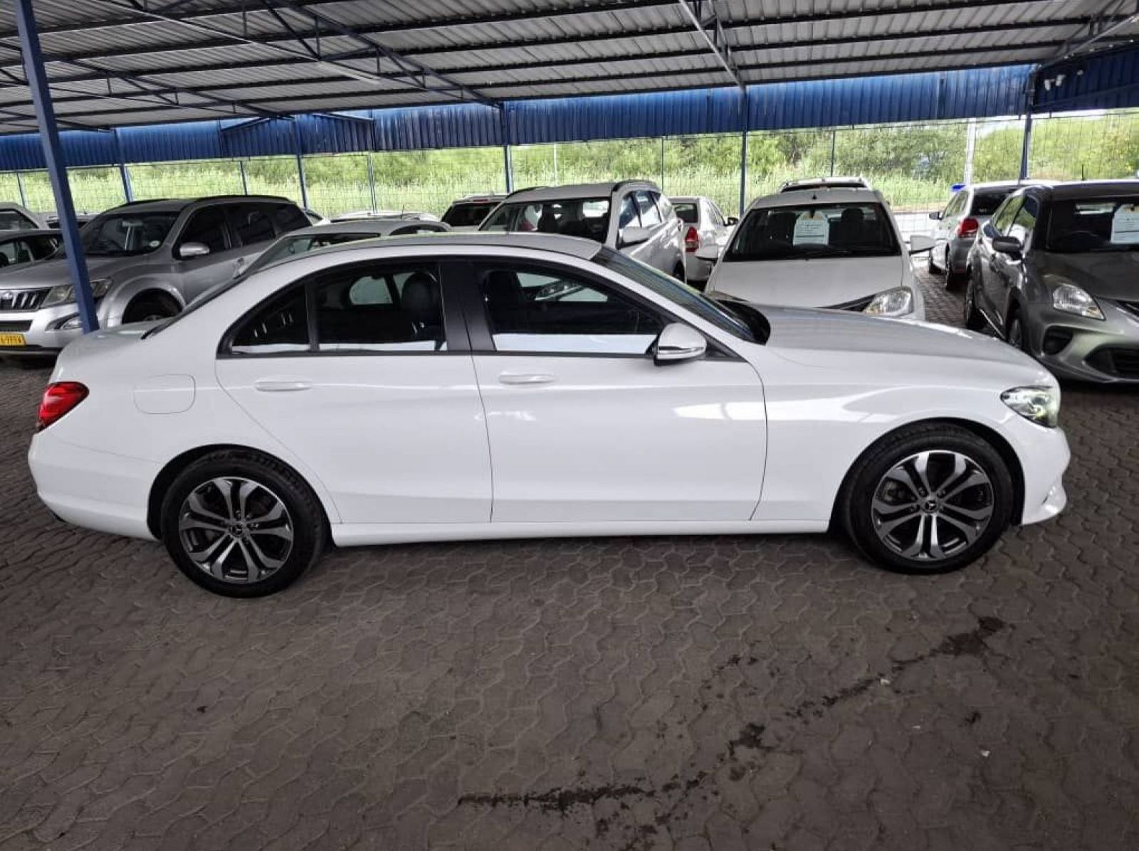 Used Mercedes-Benz C220 DIESEL AUTO for sale in Windhoek, Namibia