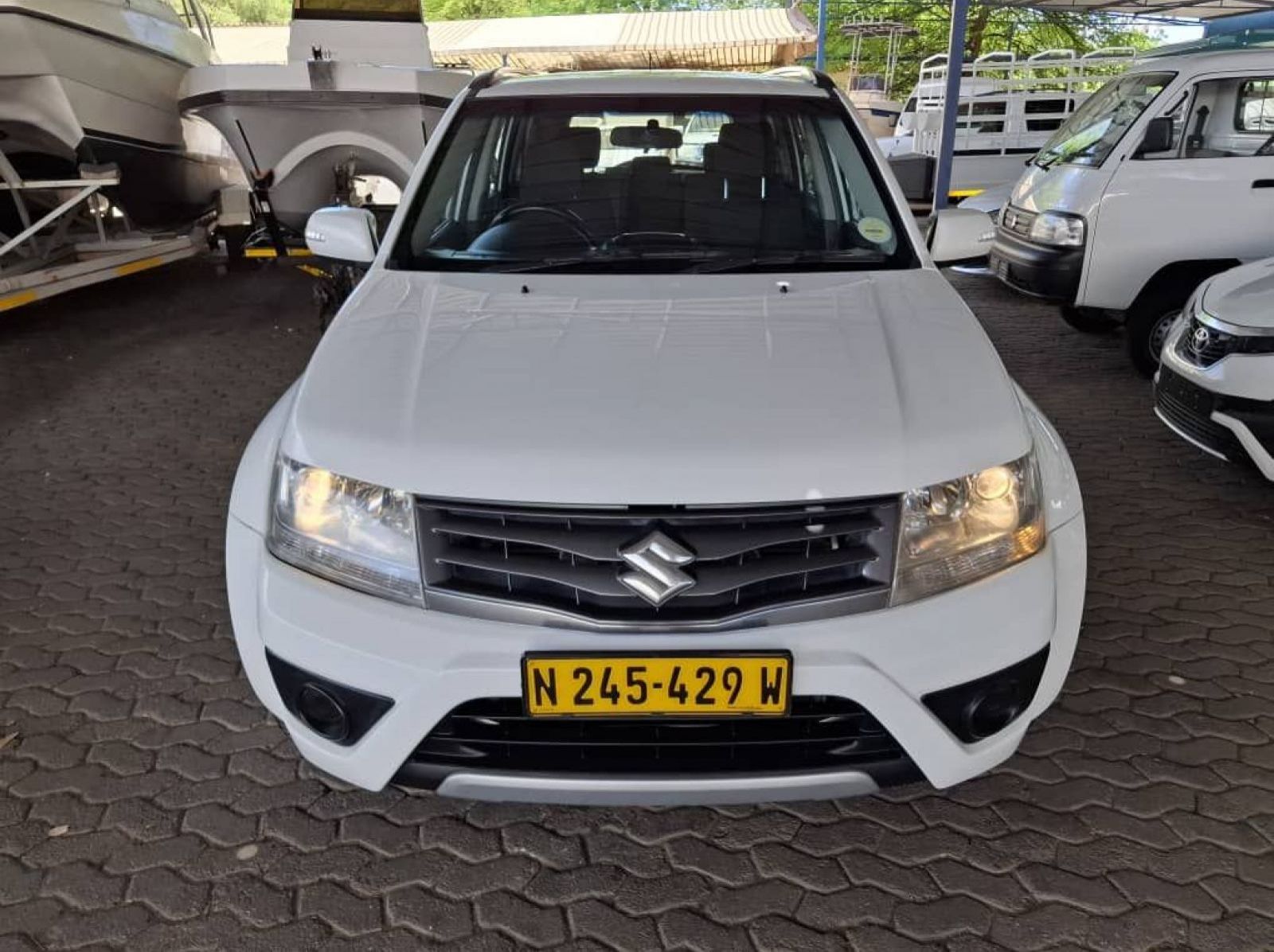 2016 Suzuki GRAND VITARA 2.4 AUTO 4X4 pictures