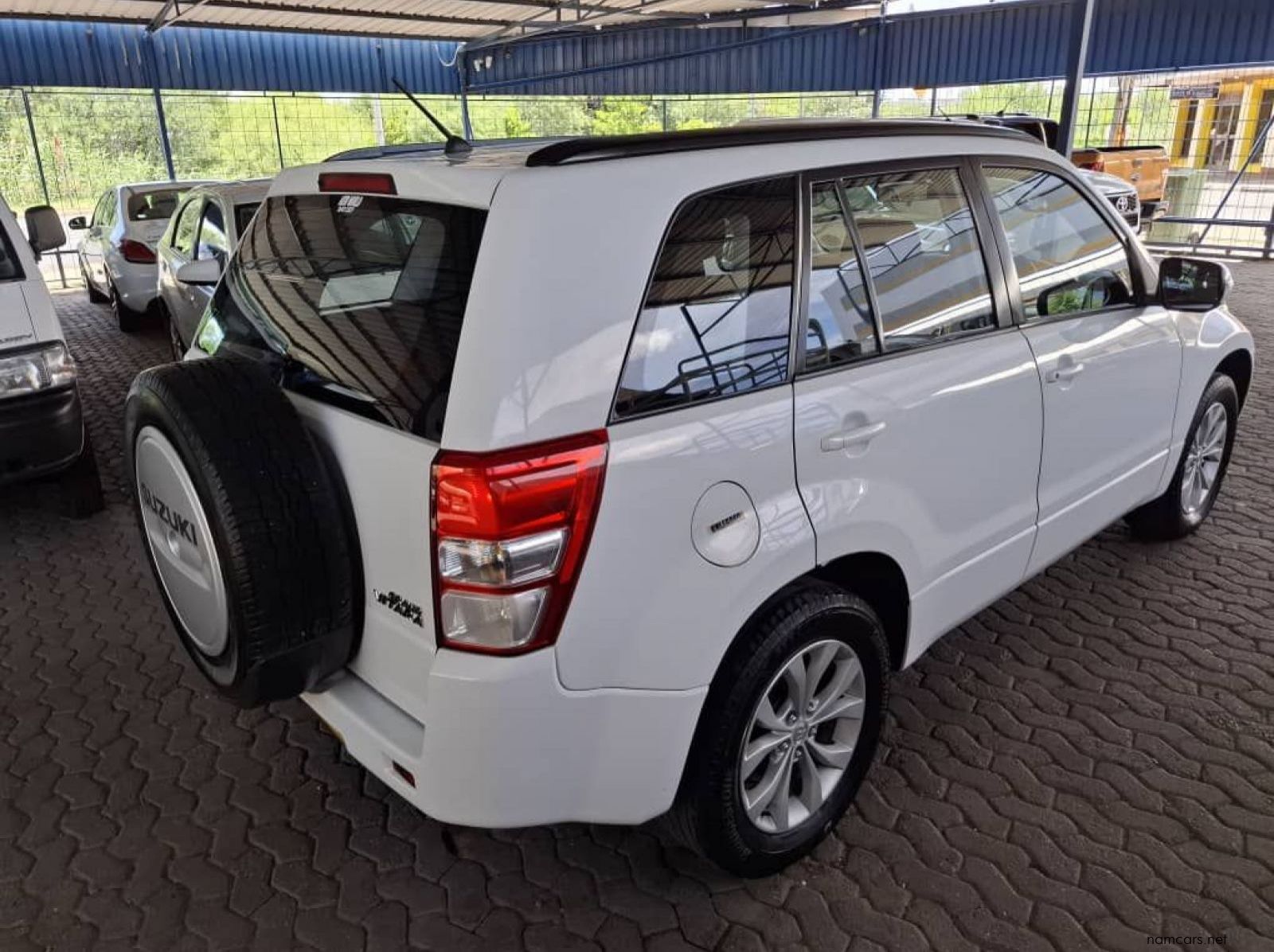 2016 Suzuki GRAND VITARA 2.4 AUTO 4X4 pictures