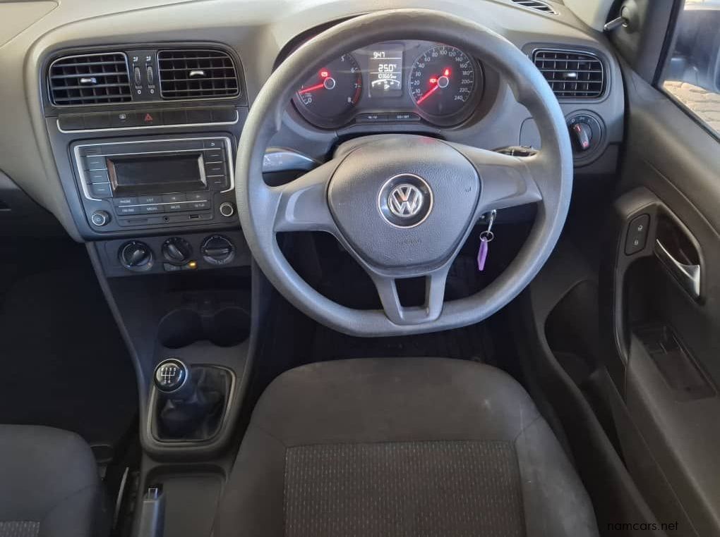 2019 Volkswagen POLO VIVO 1.4 TREDLINE pictures