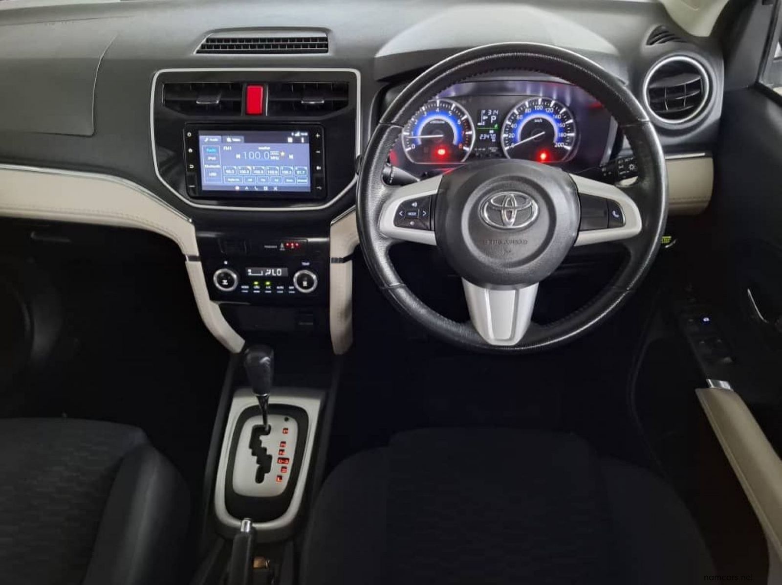 2018 Toyota RUSH 1.5 AUTO - 7 SEATER pictures