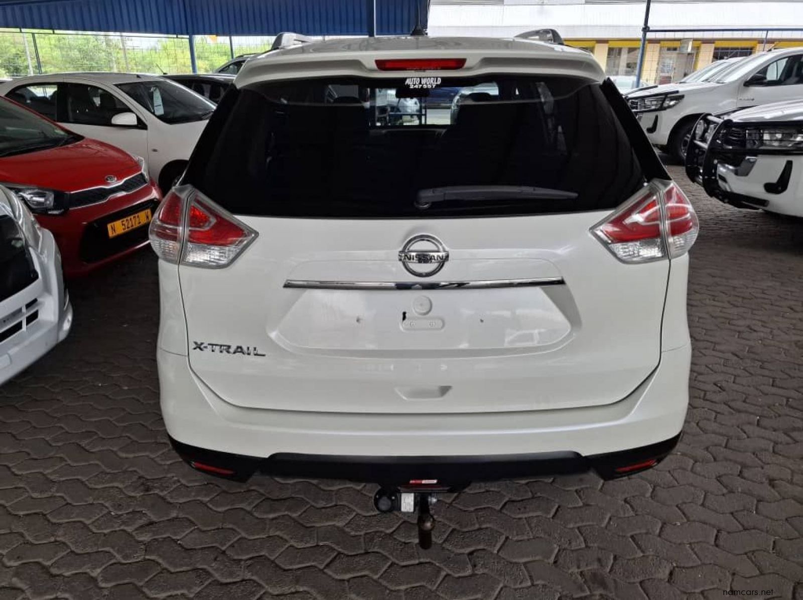 2017 Nissan X-TRAIL 2.5 ACCENTA 4X4 / AWD AUTO pictures