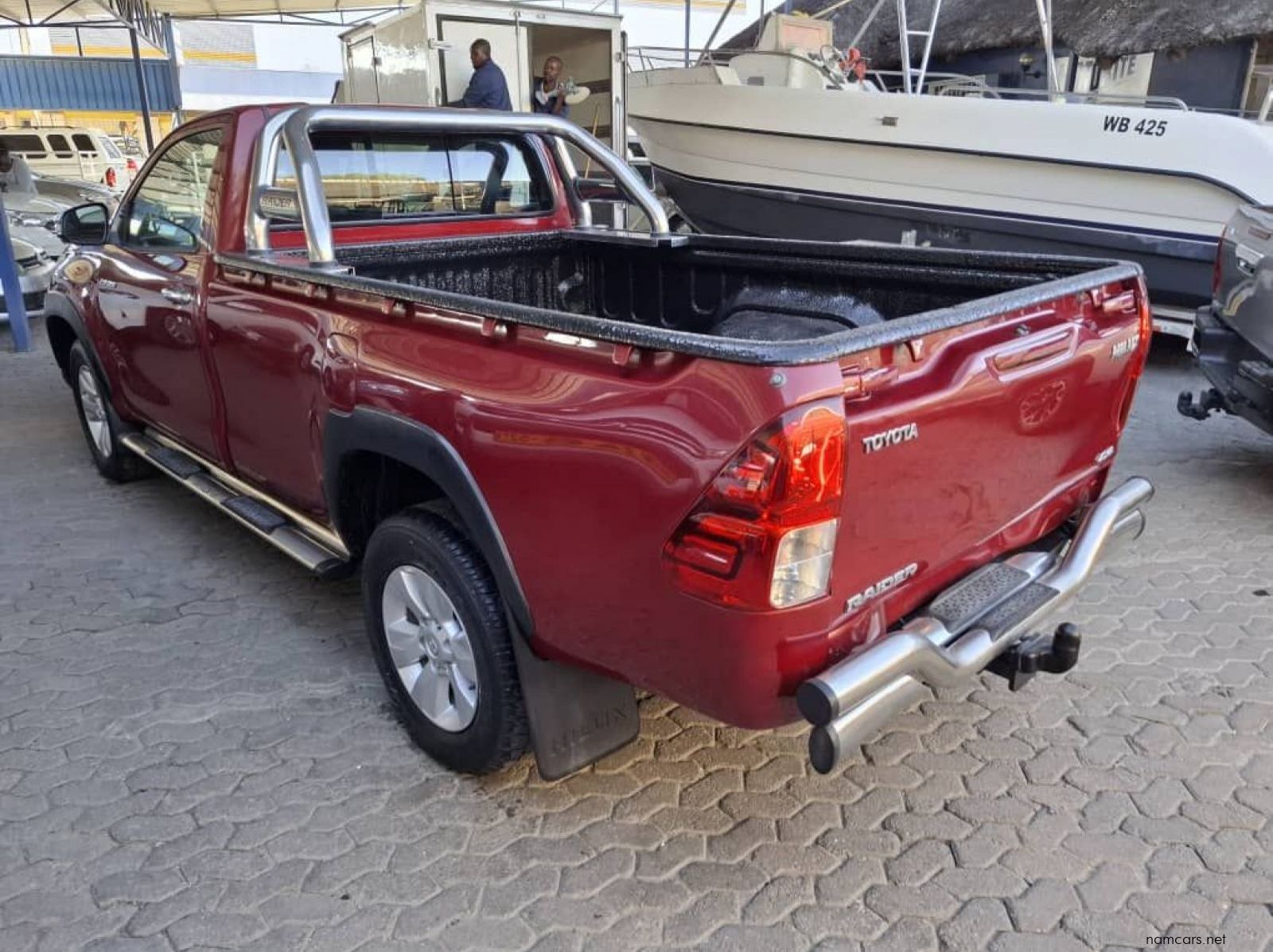 2016 Toyota HILUX 2.8 GD6 RAIDER 4X4 LWB S/CAB pictures